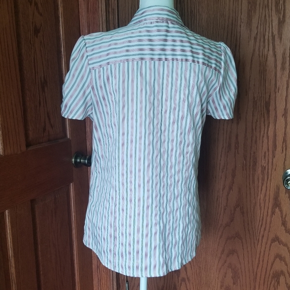 Womens Button-up Blouse - Picture 4 of 4